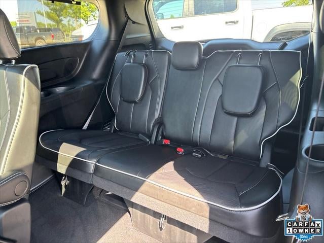 2025 Chrysler Pacifica Limited AWD