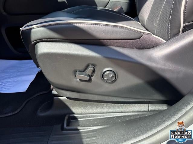 2025 Chrysler Pacifica Limited AWD