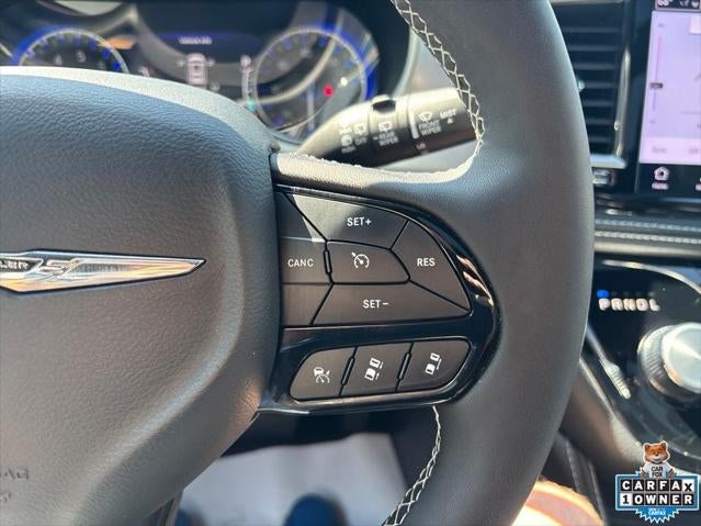 2025 Chrysler Pacifica Limited AWD