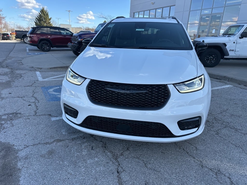 2026 Chrysler Pacifica Limited