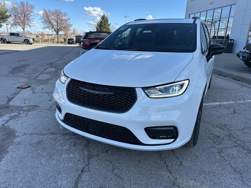 2026 Chrysler Pacifica Limited