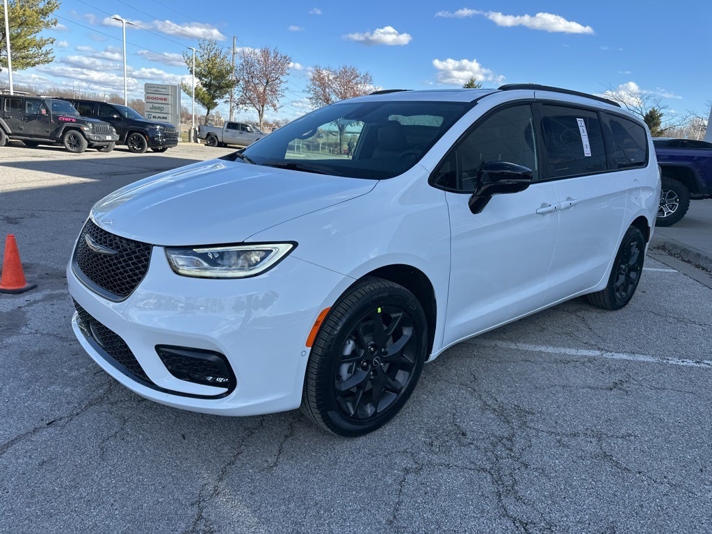 2026 Chrysler Pacifica Limited