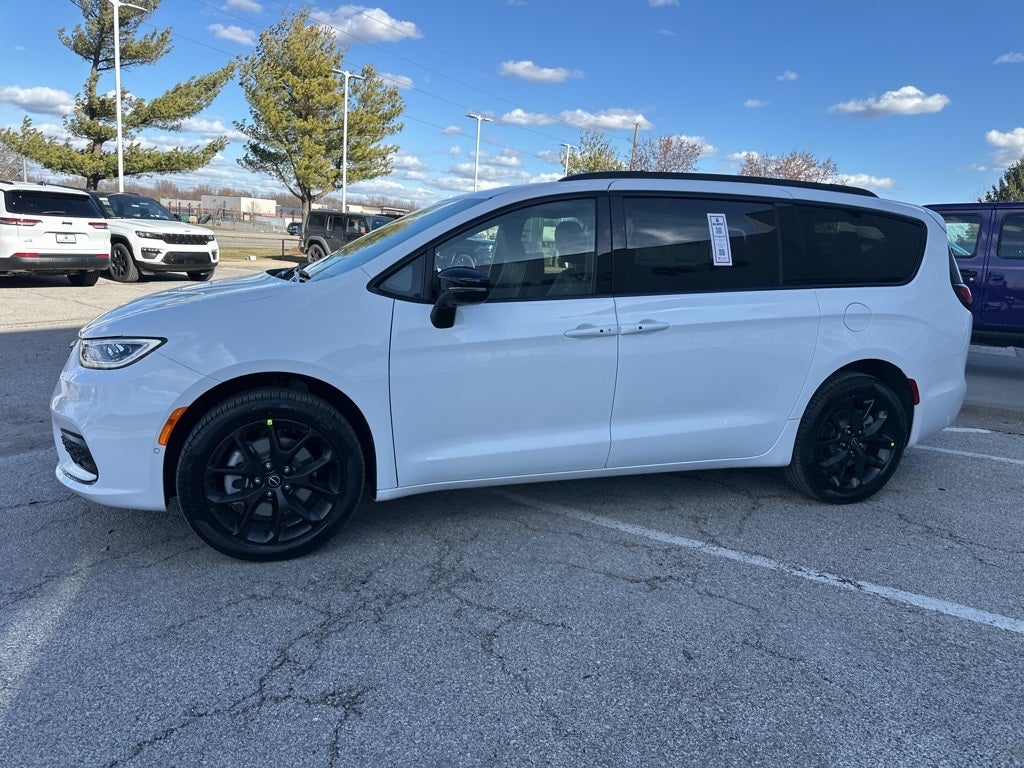 2026 Chrysler Pacifica Limited