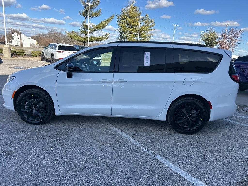 2026 Chrysler Pacifica Limited