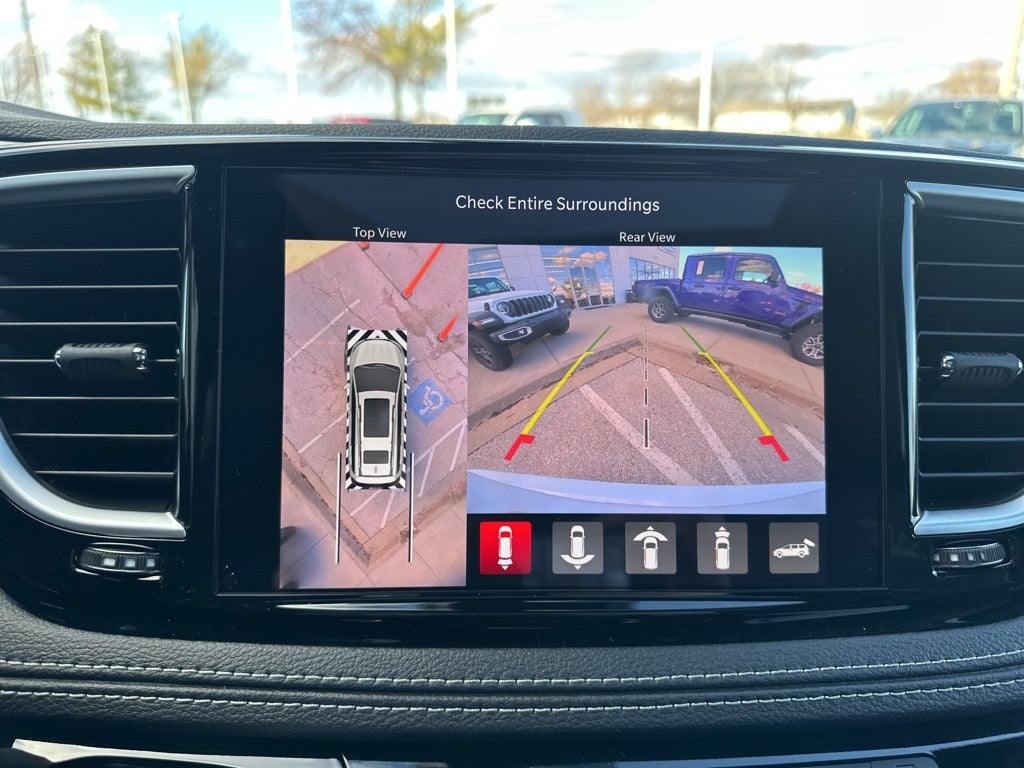 2026 Chrysler Pacifica Limited