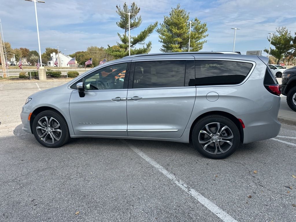2026 Chrysler Pacifica Pinnacle
