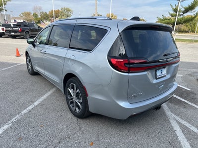 2026 Chrysler Pacifica Pinnacle