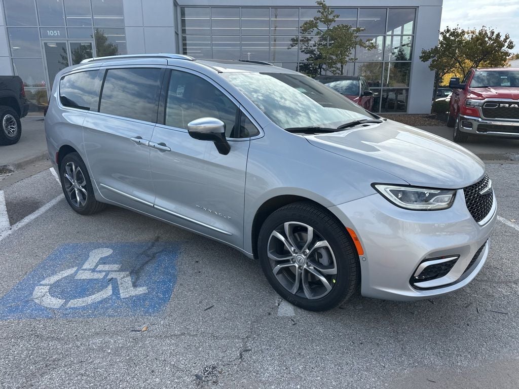 2026 Chrysler Pacifica Pinnacle