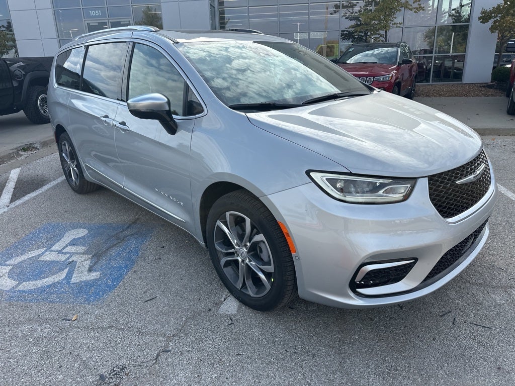 2026 Chrysler Pacifica Pinnacle