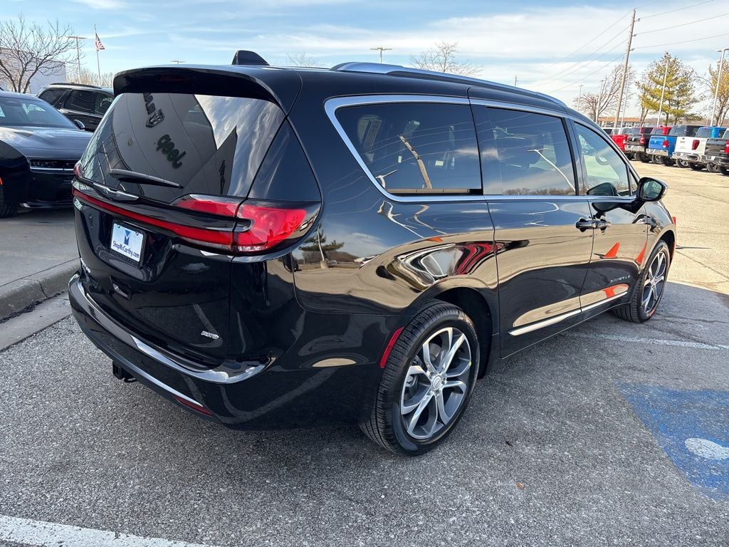 2026 Chrysler Pacifica Pinnacle