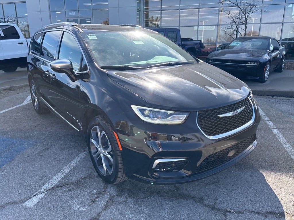 2026 Chrysler Pacifica Pinnacle