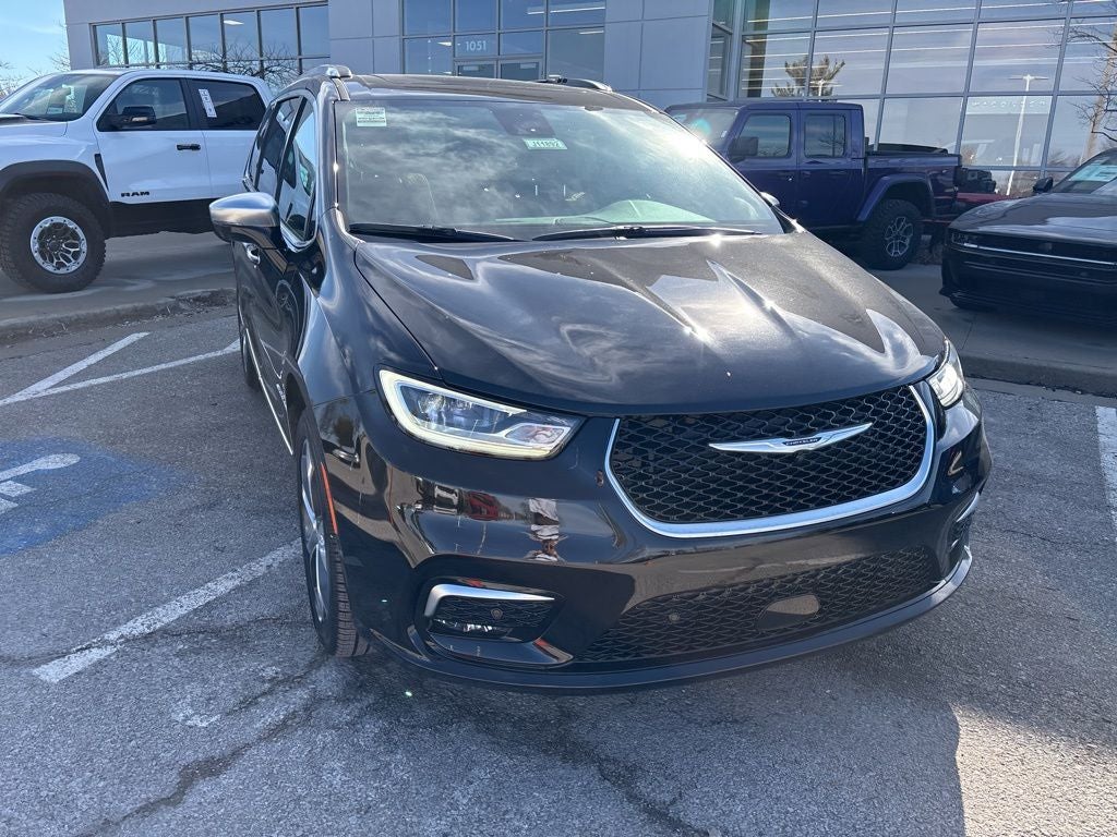 2026 Chrysler Pacifica Pinnacle