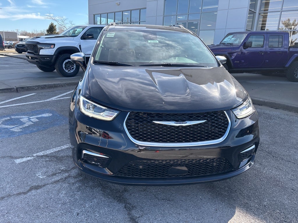 2026 Chrysler Pacifica Pinnacle