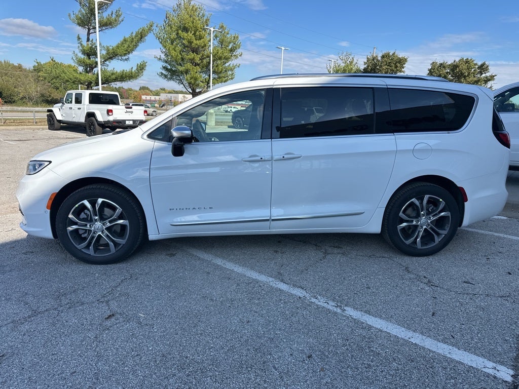 2026 Chrysler Pacifica Pinnacle