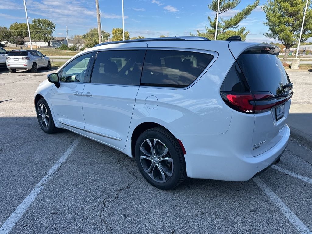 2026 Chrysler Pacifica Pinnacle