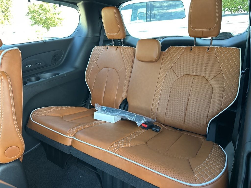 2026 Chrysler Pacifica Pinnacle