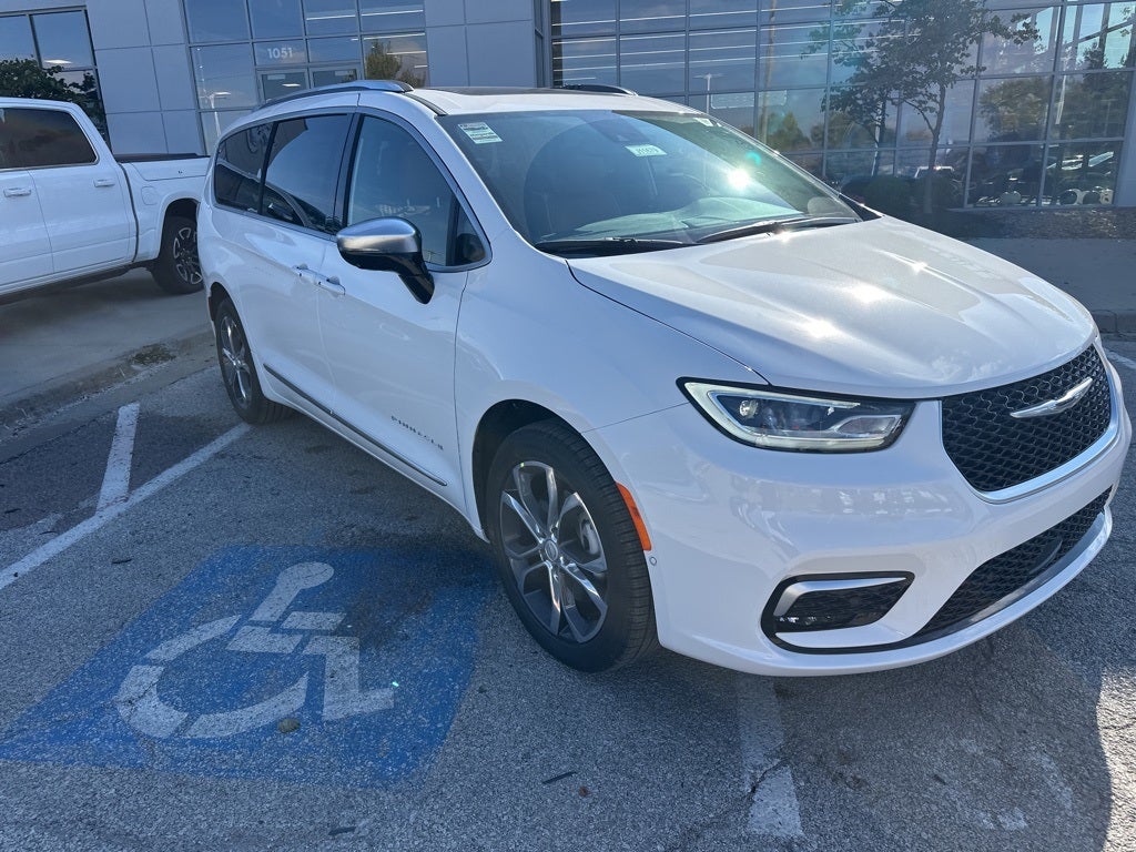 2026 Chrysler Pacifica Pinnacle