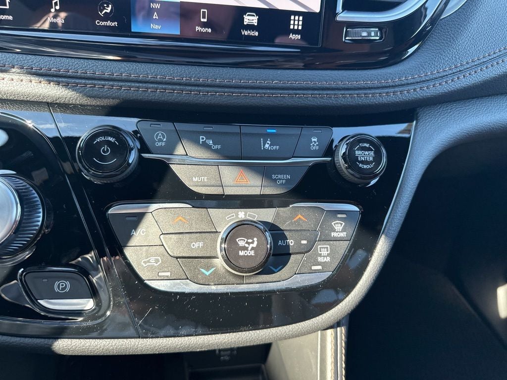 2026 Chrysler Pacifica Pinnacle