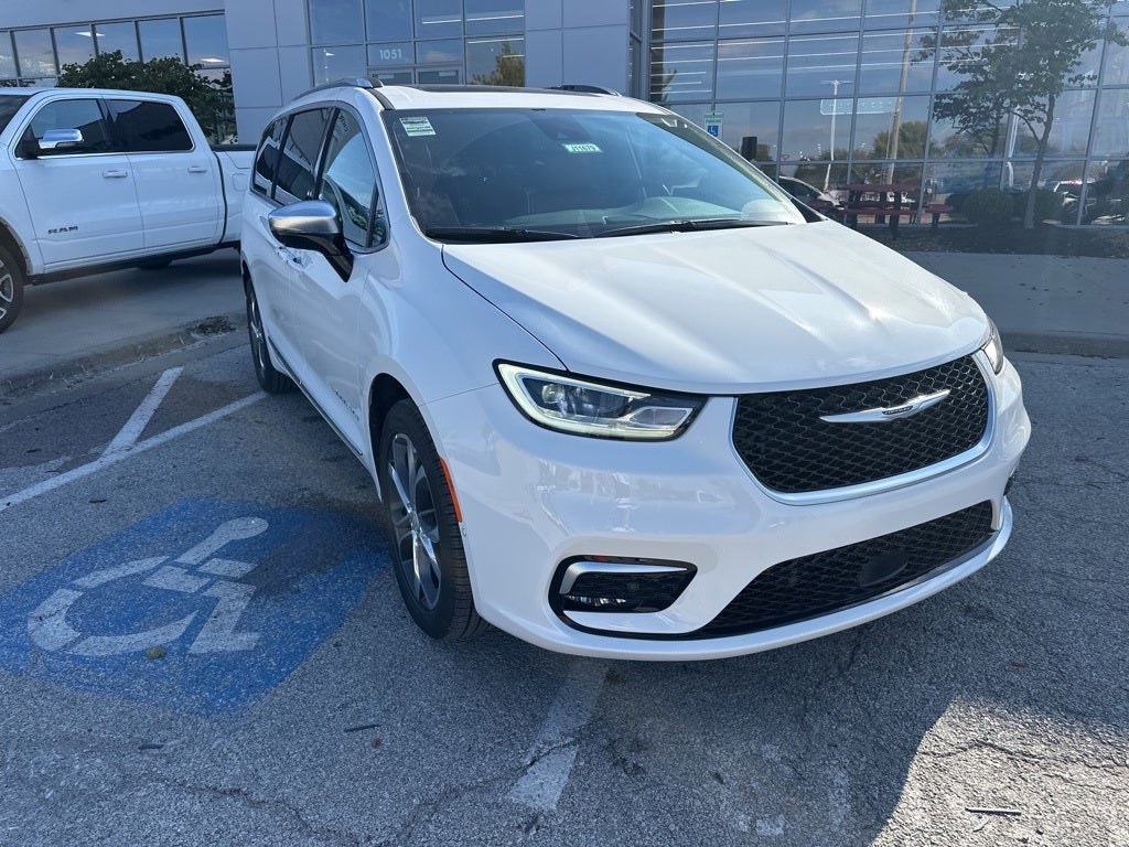 2026 Chrysler Pacifica Pinnacle