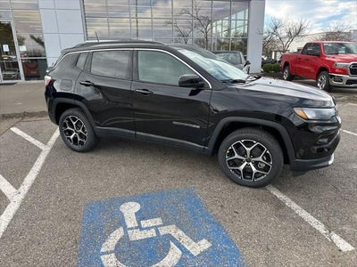 2026 Jeep Compass COMPASS LIMITED 4X4