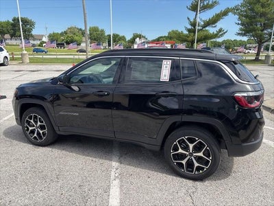 2026 Jeep Compass COMPASS LIMITED 4X4