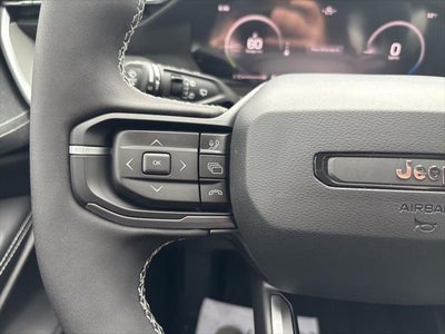 2026 Jeep Cherokee CHEROKEE LAREDO 4X4