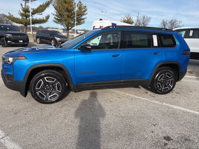 2026 Jeep Cherokee Laredo