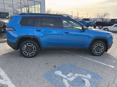 2026 Jeep Cherokee Laredo