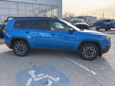 2026 Jeep Cherokee Laredo
