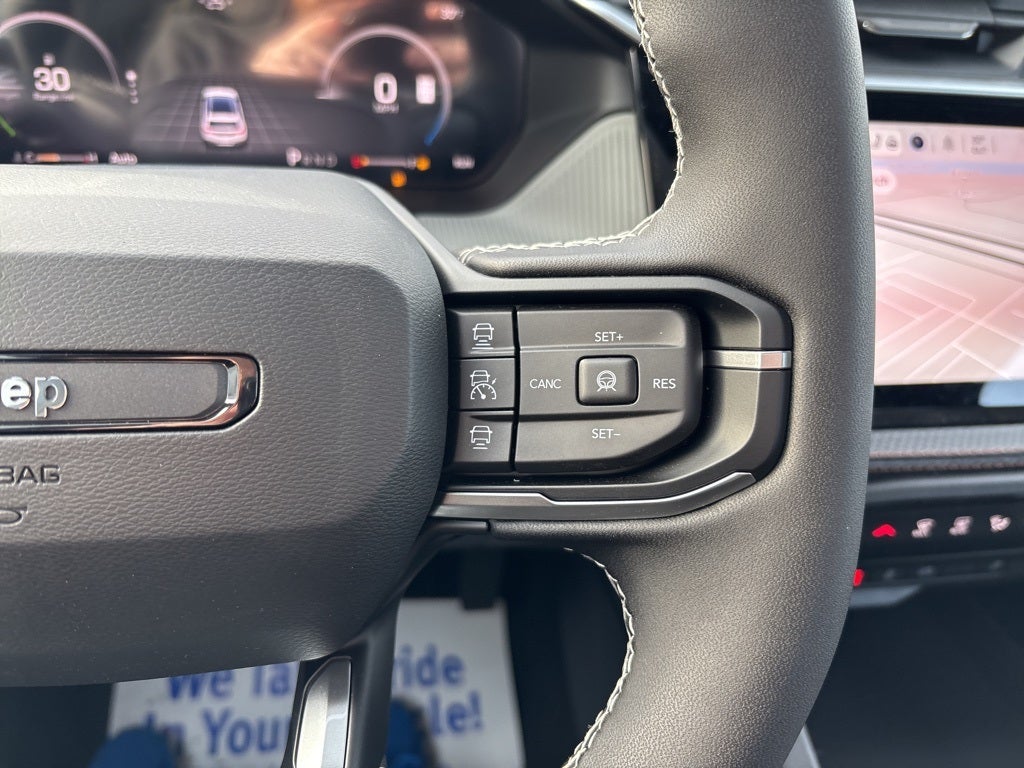 2026 Jeep Cherokee Laredo