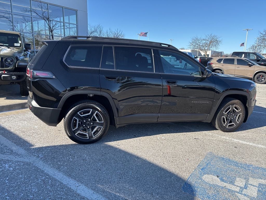 2026 Jeep Cherokee Laredo