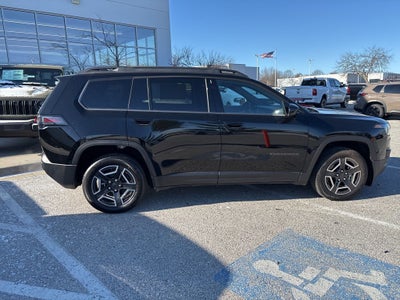 2026 Jeep Cherokee Laredo