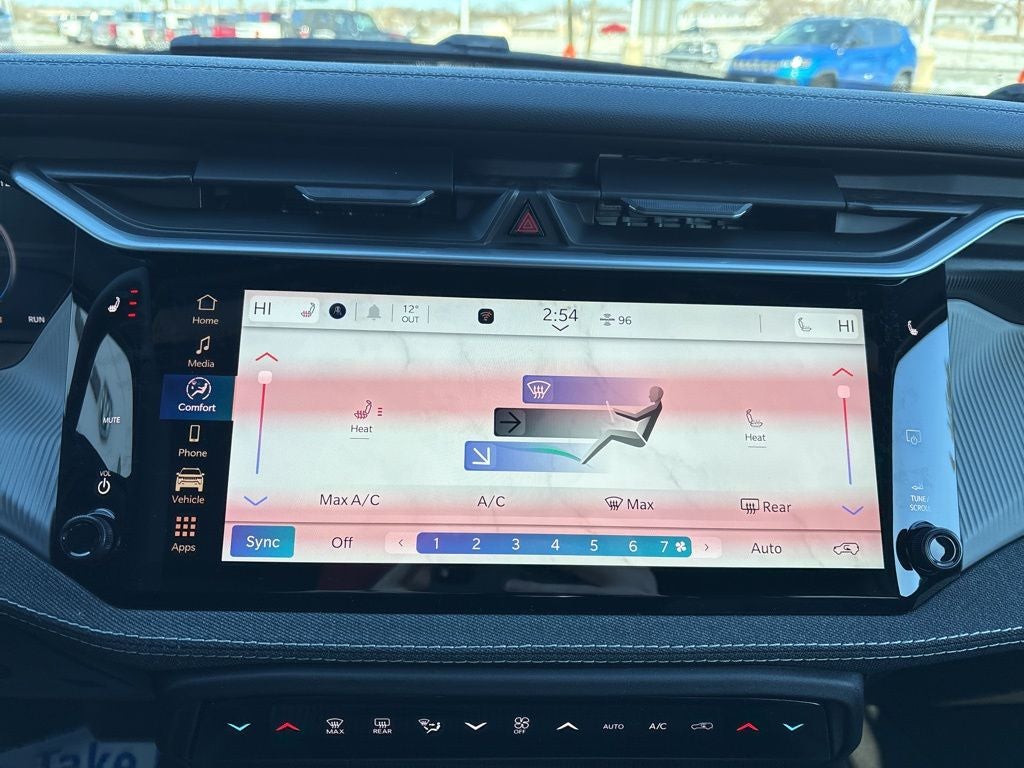 2026 Jeep Cherokee Laredo