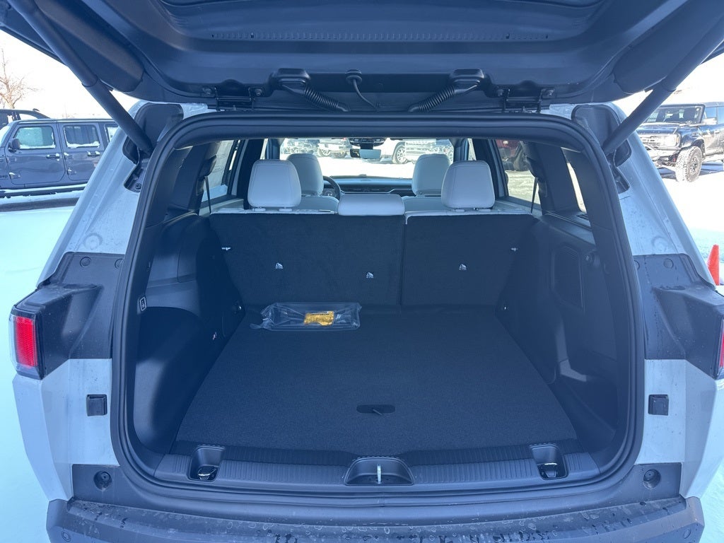 2026 Jeep Cherokee Overland