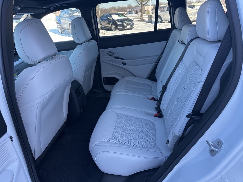 2026 Jeep Cherokee Overland