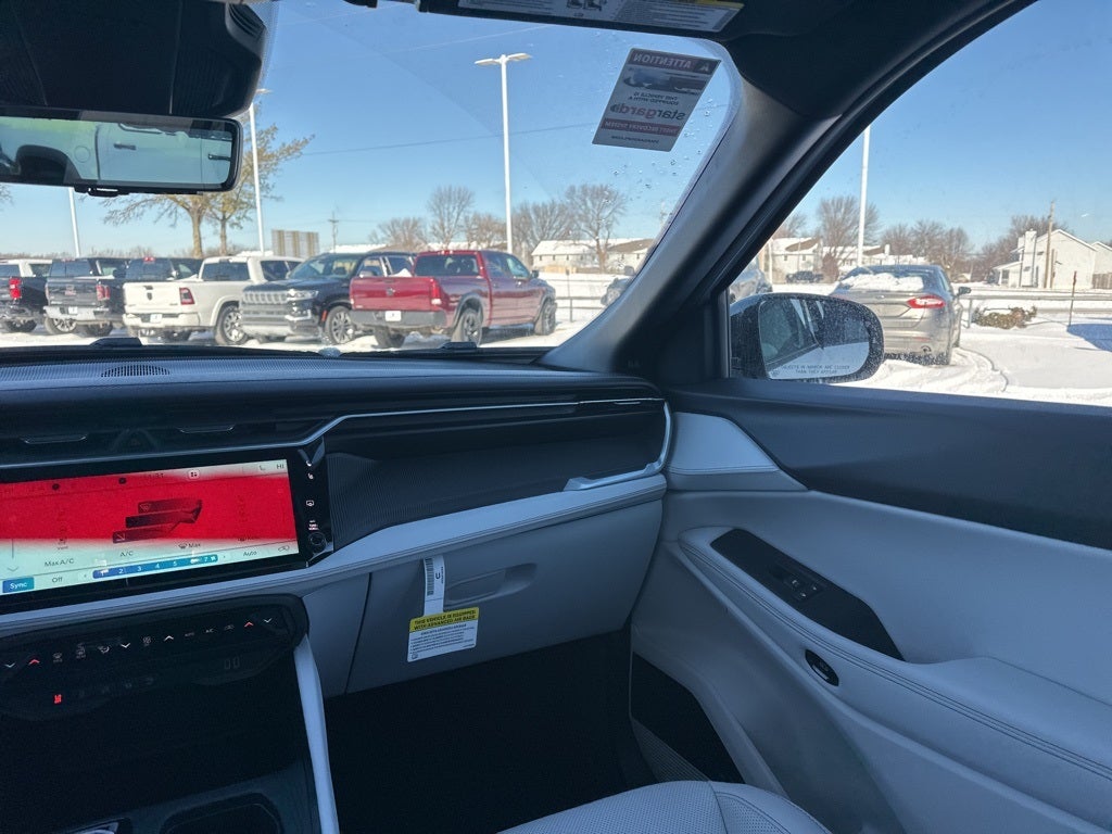 2026 Jeep Cherokee Overland