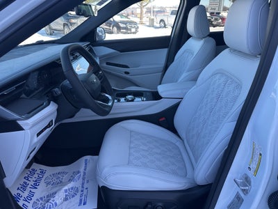 2026 Jeep Cherokee Overland