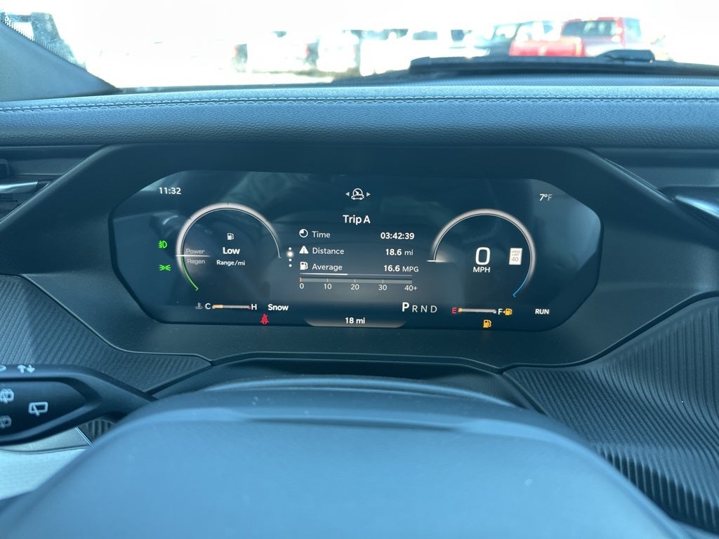 2026 Jeep Cherokee Overland