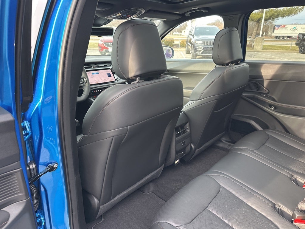 2026 Jeep Cherokee Overland