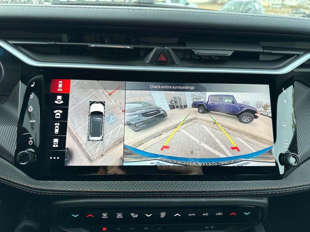 2026 Jeep Cherokee Overland