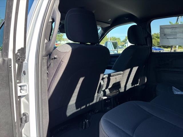 2027 RAM Ram 3500 RAM 3500 TRADESMAN CREW CAB 4X4 6'4' BOX