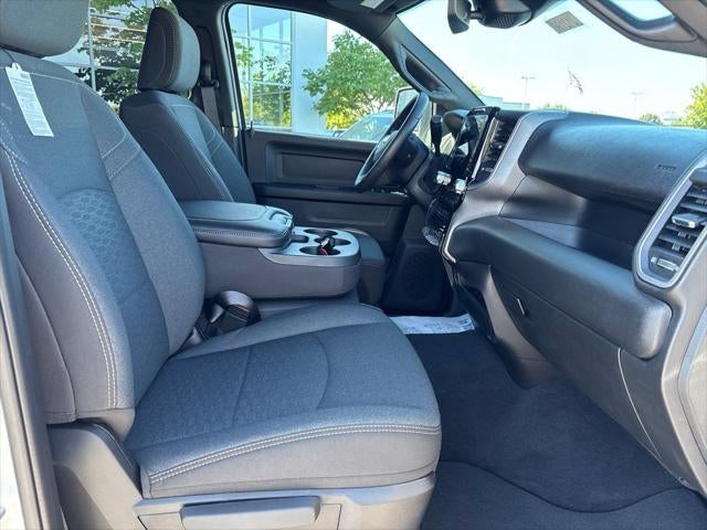 2027 RAM Ram 3500 RAM 3500 TRADESMAN CREW CAB 4X4 6'4' BOX
