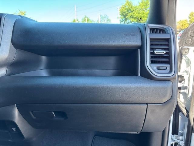 2027 RAM Ram 3500 RAM 3500 TRADESMAN CREW CAB 4X4 6'4' BOX