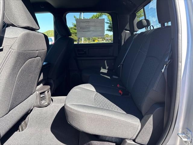 2027 RAM Ram 3500 RAM 3500 TRADESMAN CREW CAB 4X4 6'4' BOX