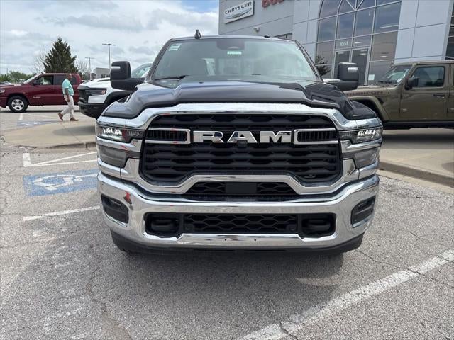 2026 RAM Ram 3500 RAM 3500 TRADESMAN CREW CAB 4X4 6'4' BOX
