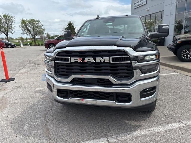 2026 RAM Ram 3500 RAM 3500 TRADESMAN CREW CAB 4X4 6'4' BOX