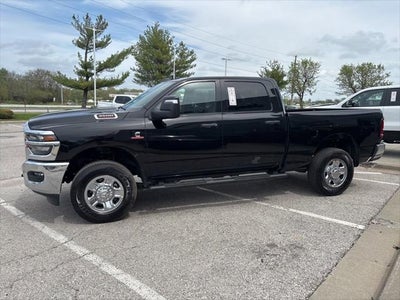 2026 RAM Ram 3500 RAM 3500 TRADESMAN CREW CAB 4X4 6'4' BOX