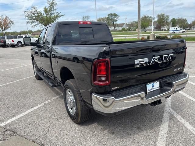 2026 RAM Ram 3500 RAM 3500 TRADESMAN CREW CAB 4X4 6'4' BOX