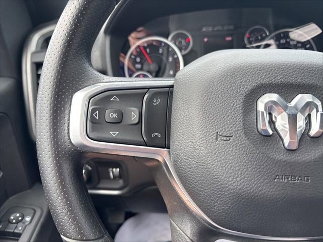 2026 RAM Ram 3500 RAM 3500 TRADESMAN CREW CAB 4X4 6'4' BOX