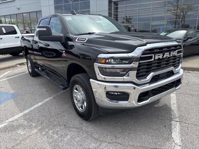 2026 RAM Ram 3500 RAM 3500 TRADESMAN CREW CAB 4X4 6'4' BOX